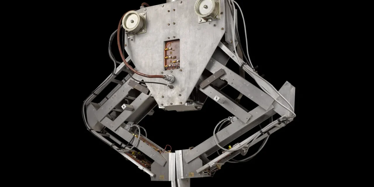 metalen-diamantvormig-apparaat